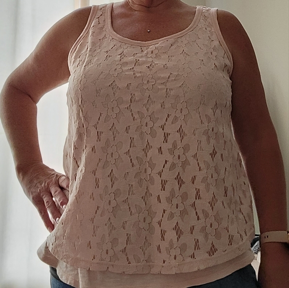 Tank - Picture 2 of 2